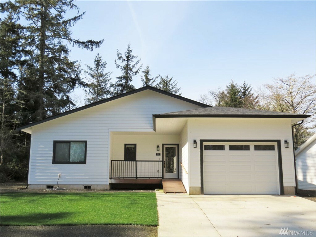 Property Photo: 751 Evergreen 98569 WA 98557