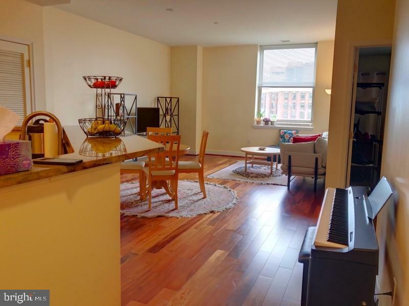 Property Photo:  1600 Arch Street 18 1801  PA 19103 