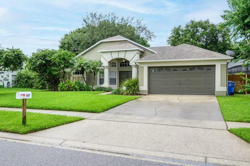 Property Photo:  617 W Artesia Street  FL 32765 