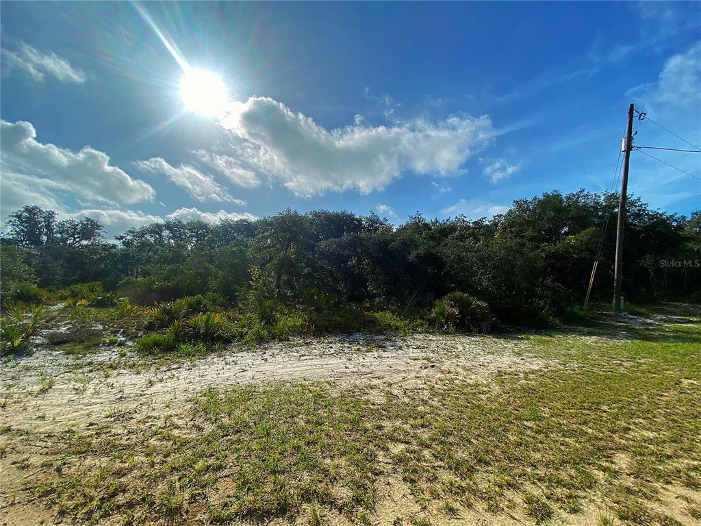 Property Photo:  2932 N Warwick Road  FL 33825 