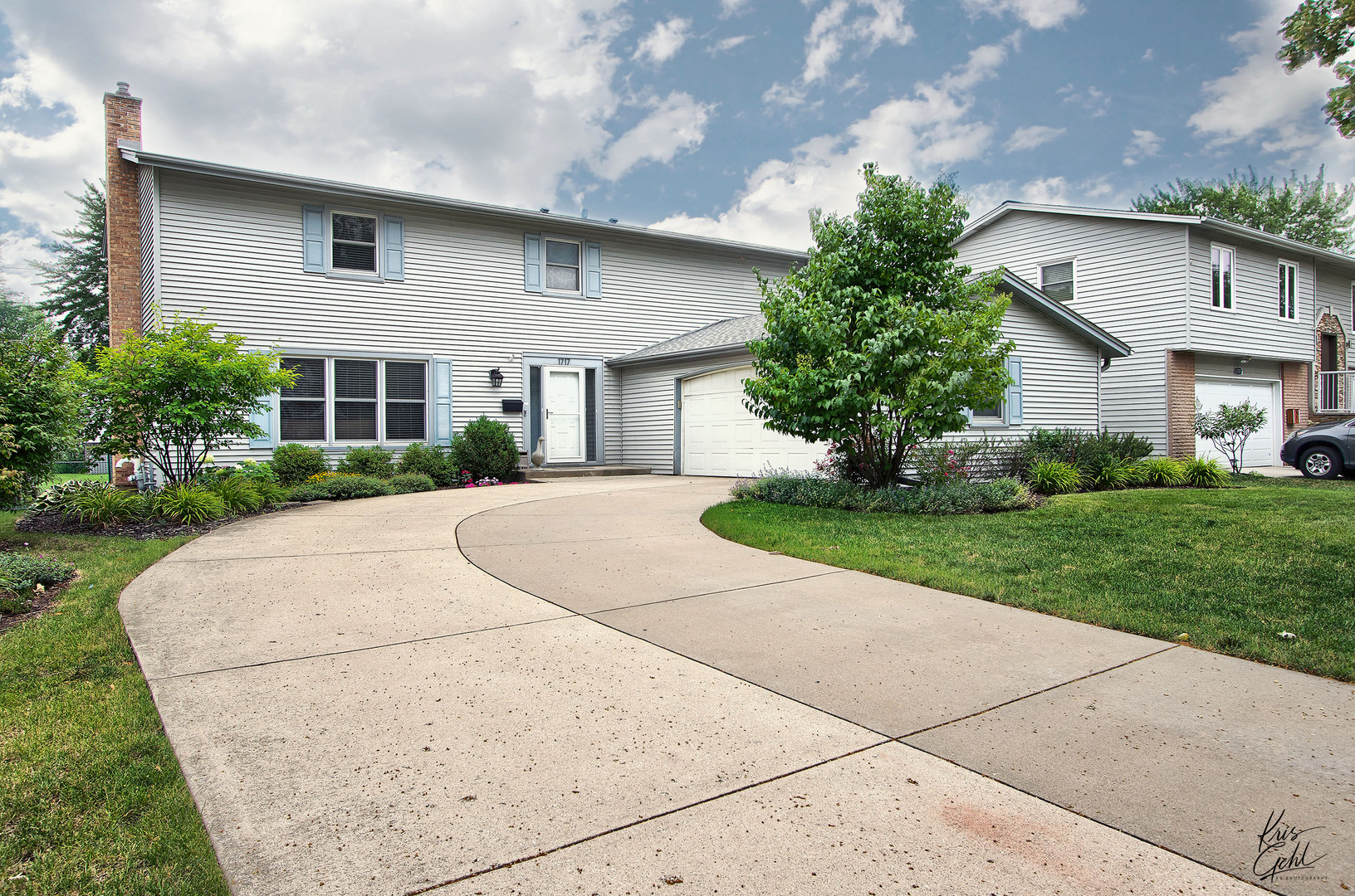 1717 W Catalpa Lane  Mount Prospect IL 60056 photo