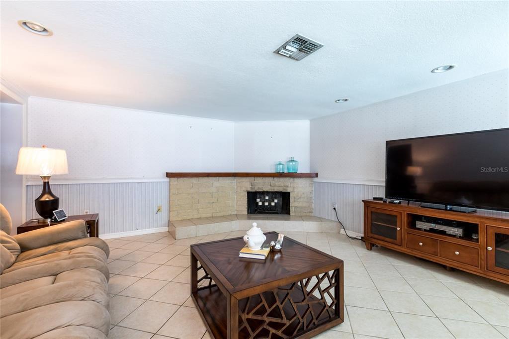 Property Photo:  2523 McArthur Street  FL 33801 