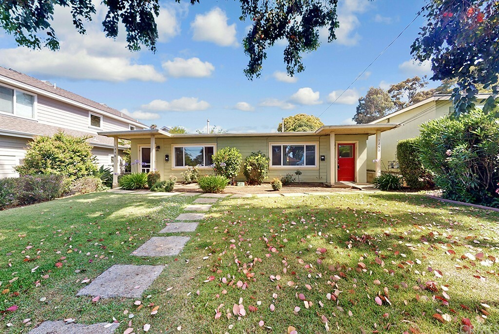 Property Photo:  1250 Stafford Street  CA 93405 