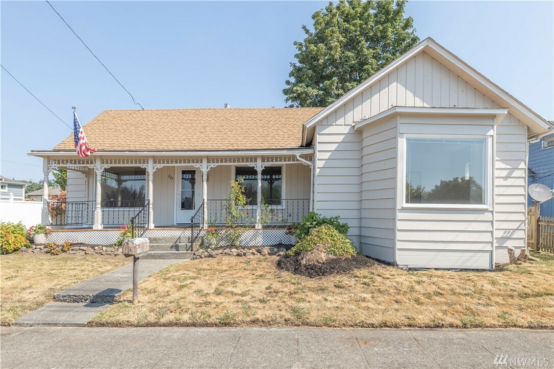 227 E Burke Ave  Arlington WA 98223 photo