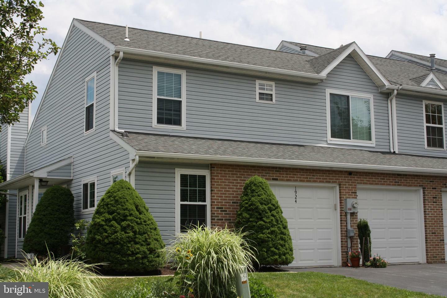 Property Photo:  1924 Daybreak Circle  PA 17110 