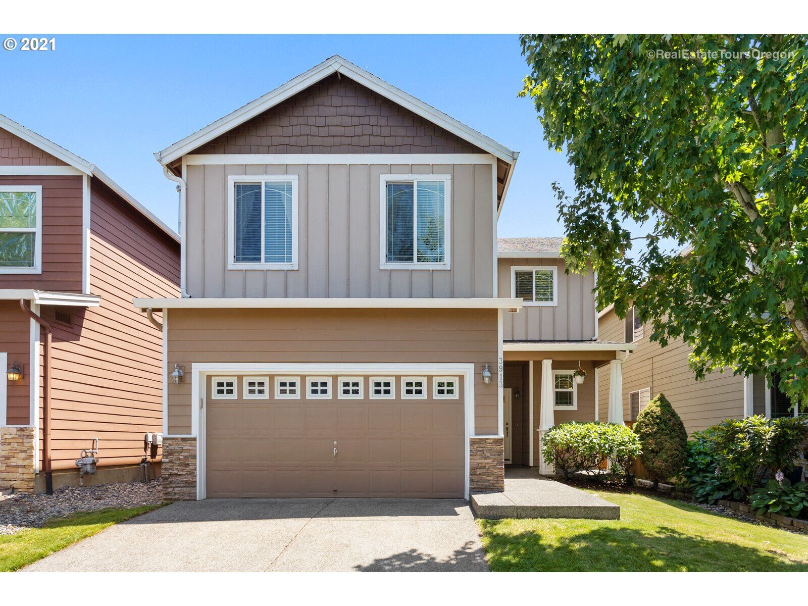 Property Photo:  3913 SE 191st Ave  WA 98683 