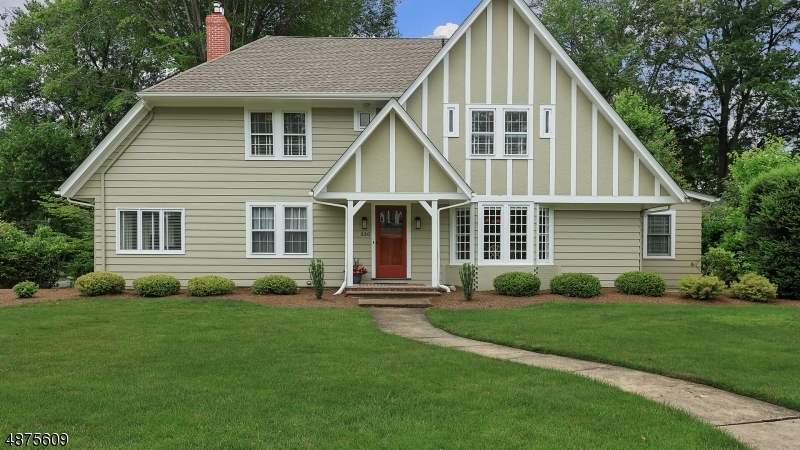 Property Photo: 220 S Euclid Ave NJ 07090