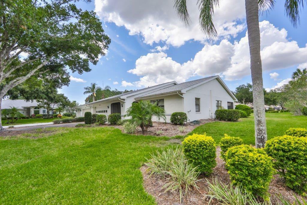 Property Photo:  2501 Lynx Road  FL 33573 