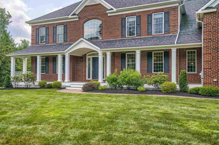 Property Photo: 19 Settlers Court NH 03110