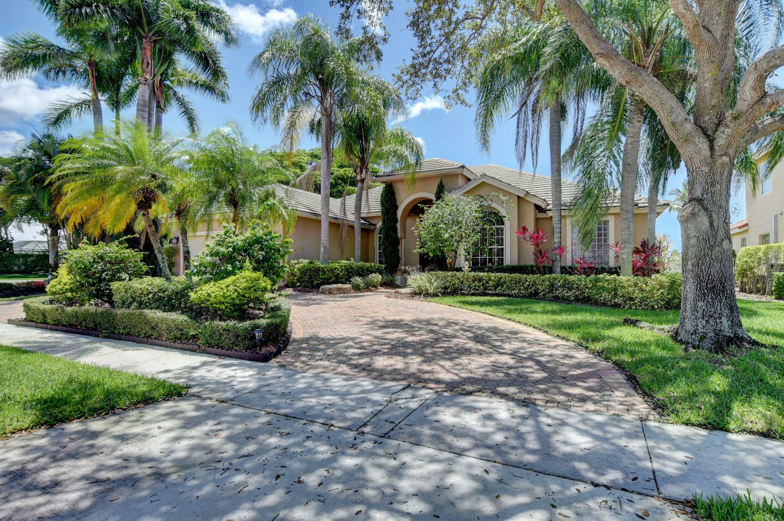 Property Photo:  21632 Lynhurst Way  FL 33428 