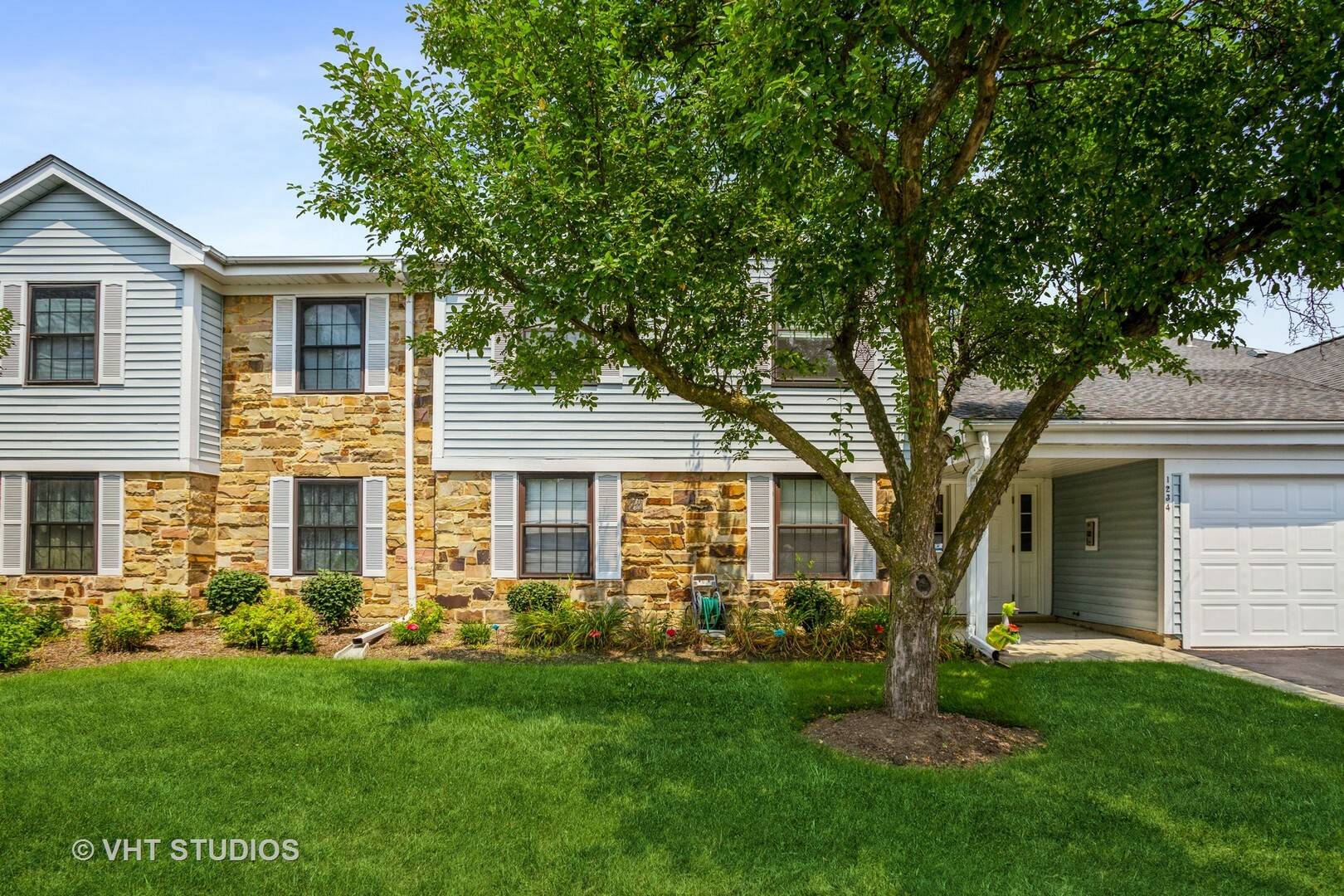 Property Photo:  1234 Ironwood Court C2  IL 60193 