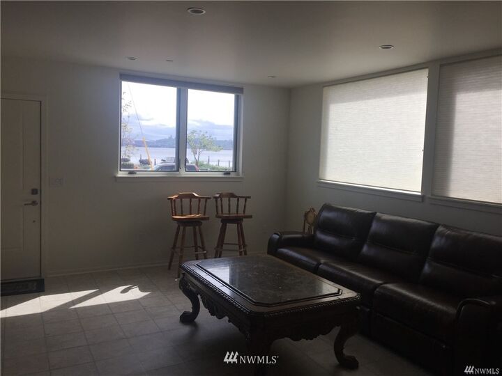 Property Photo: 1205 Harbor Avenue SW WA 98116