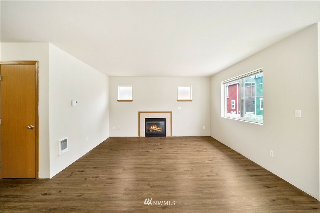 Property Photo: 14866 36th Avenue Ct E 14 WA 98446