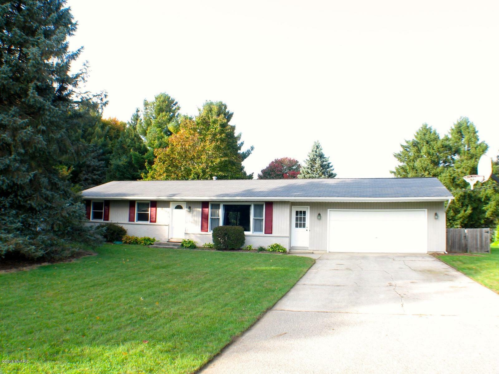 Property Photo:  6263 Woodcliff Street  MI 49423 