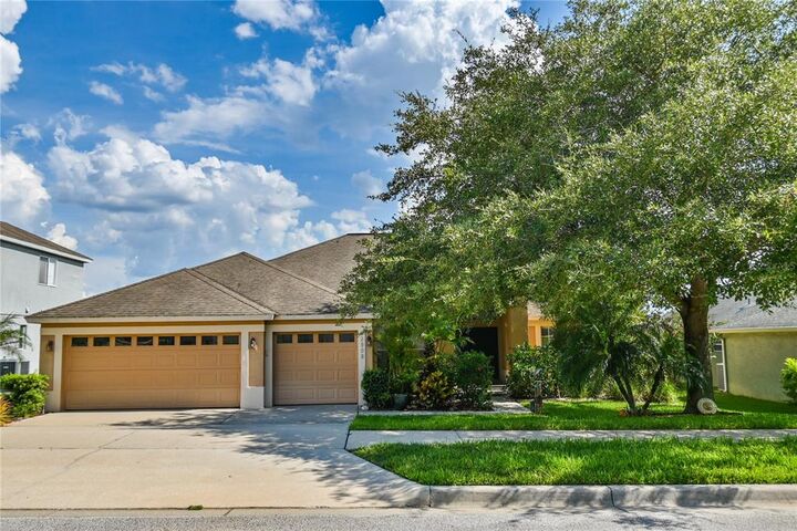 Property Photo:  12908 Owasso Lane  FL 34711 