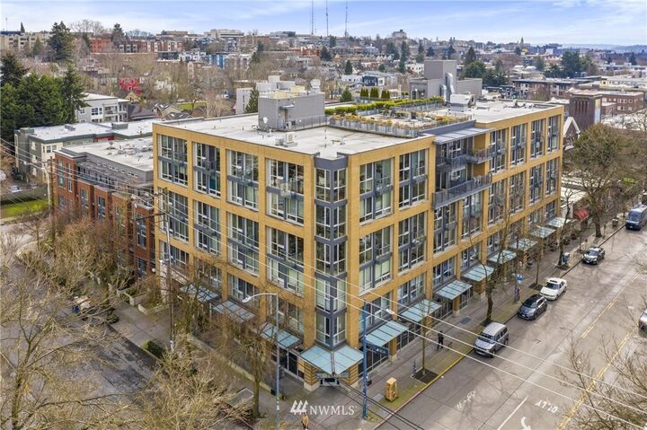 Property Photo: 530 Broadway E 414 WA 98102