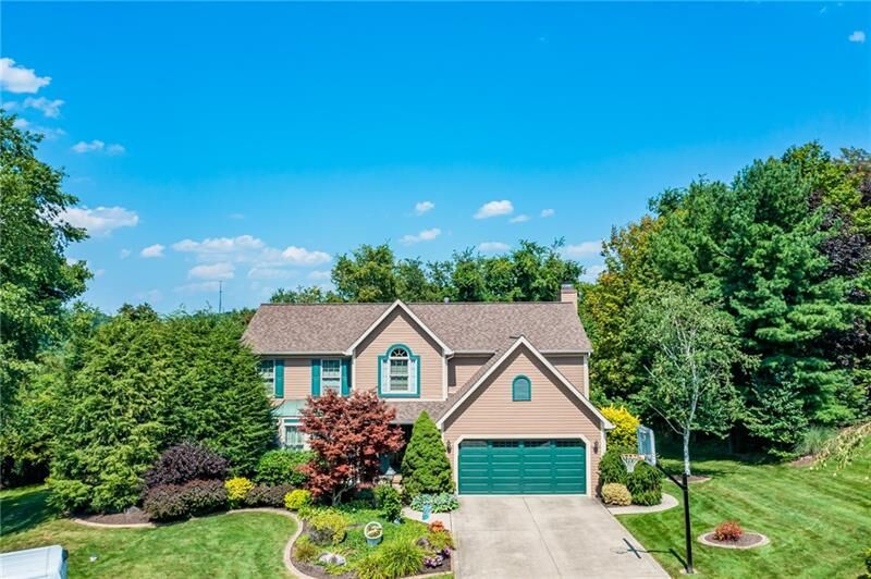 Property Photo:  1020 Timberwood Ct  PA 15668 