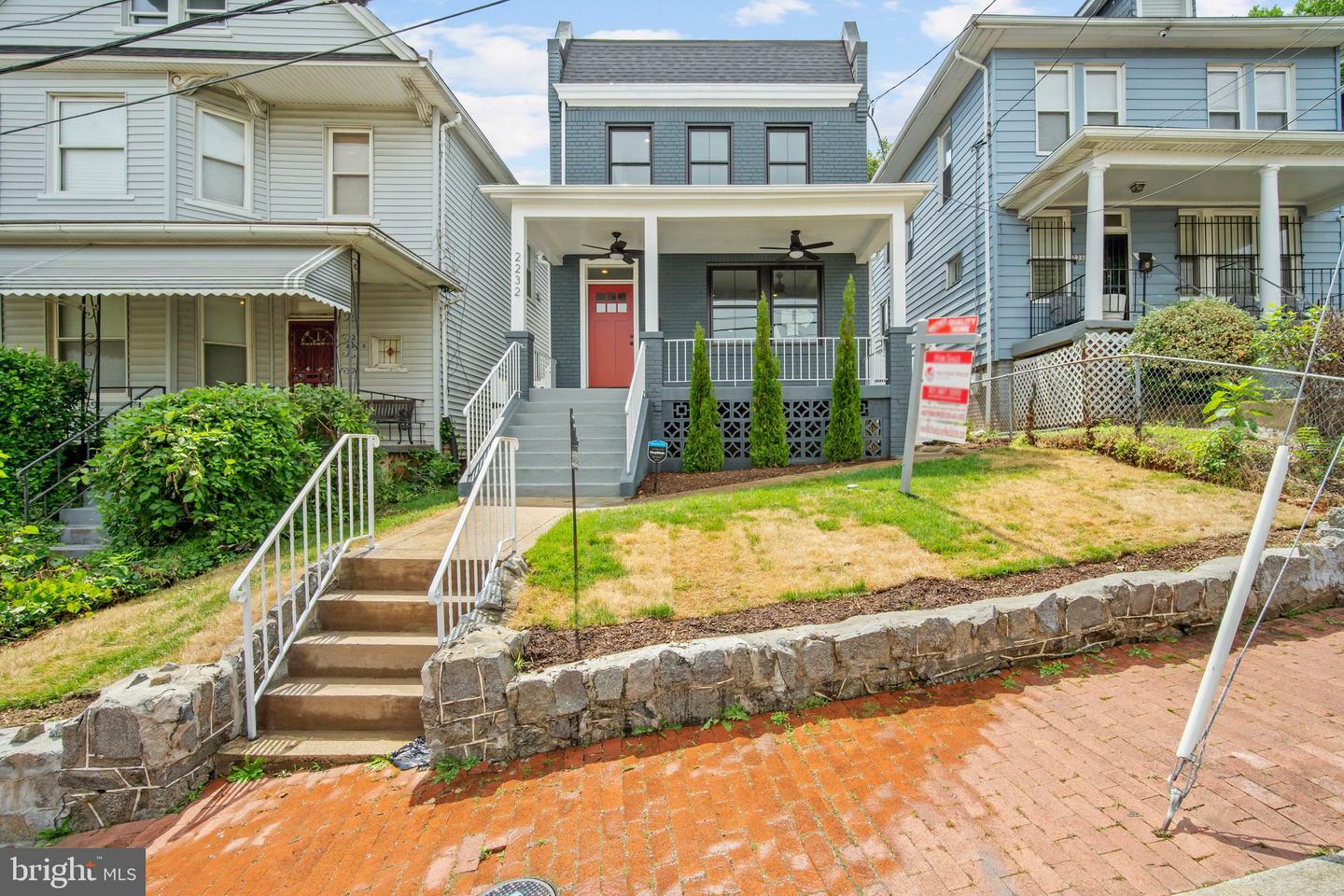 Property Photo:  2232 Mount View Place SE  DC 20020 