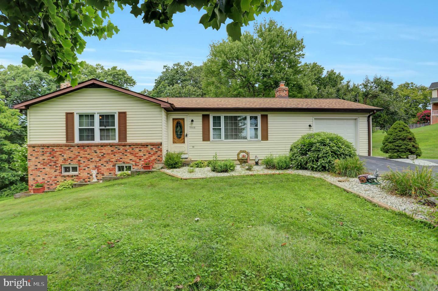 Property Photo: 9308 Liberty Court MD 21701