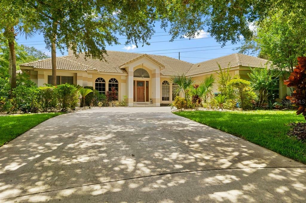 Property Photo:  5337 Foxshire Court  FL 32819 