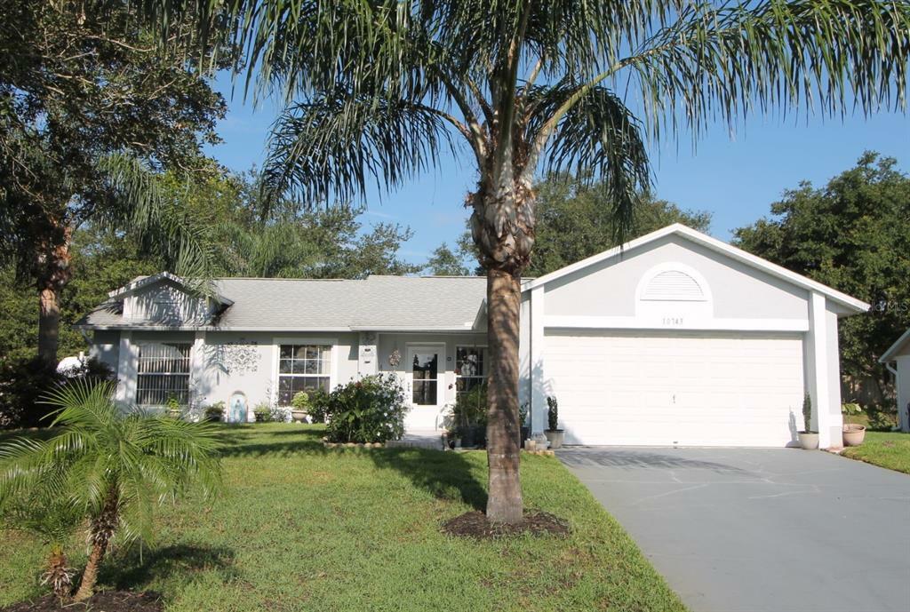 Property Photo:  10743 Aria Court  FL 34711 