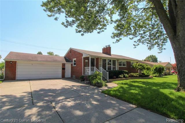 Property Photo:  6506 Fenton Street  MI 48127 