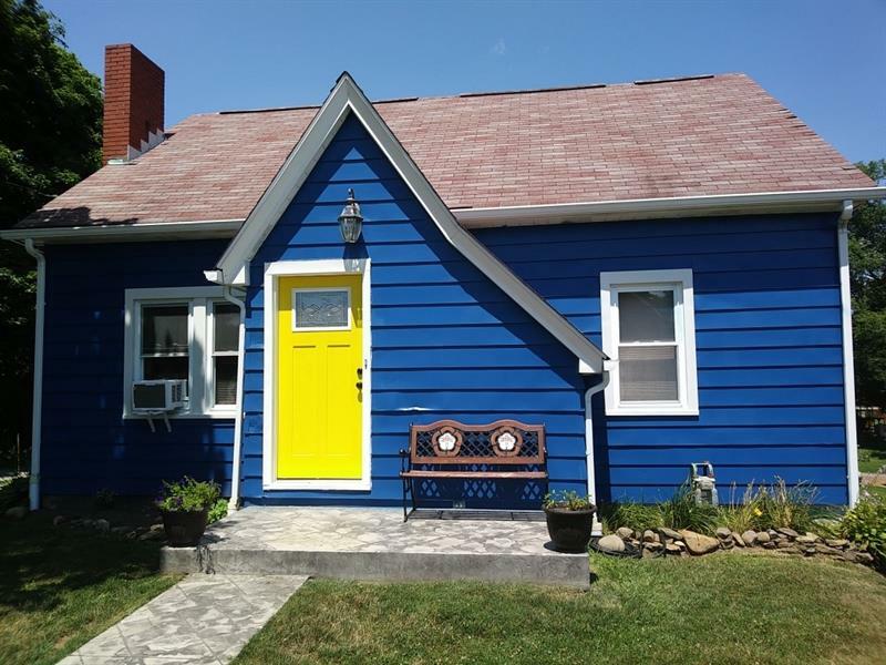 Property Photo: 2528 Burgess St PA 15010