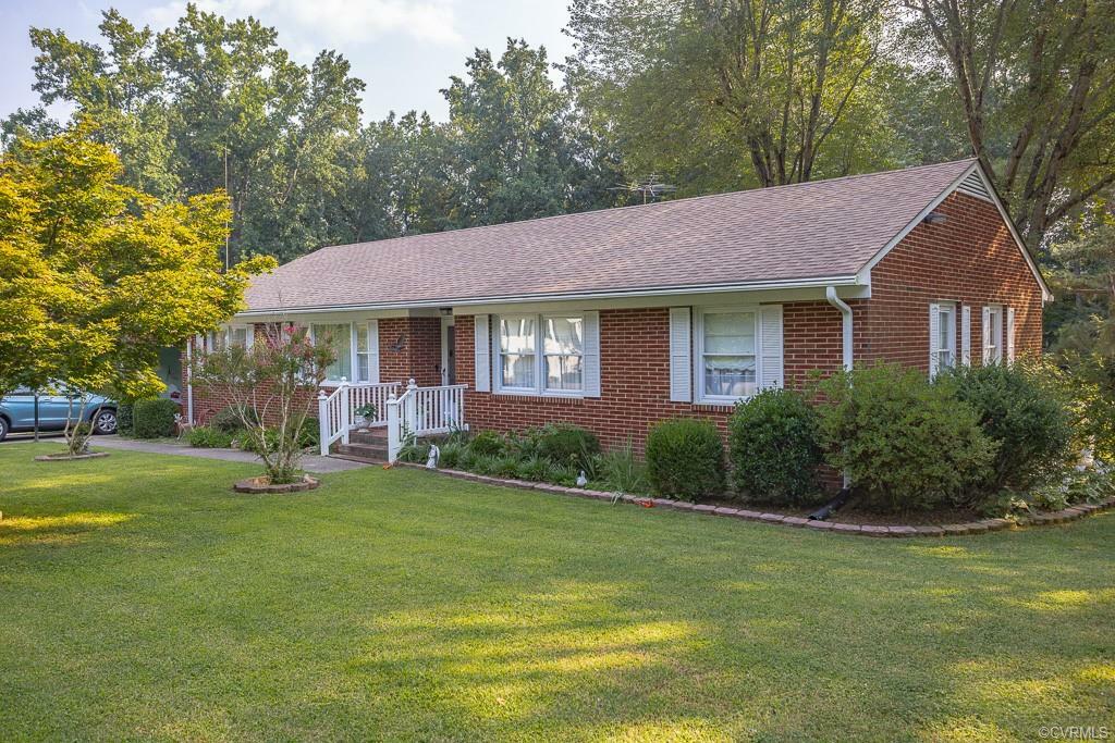 Property Photo:  6224 Mockingbird Lane  VA 23112 