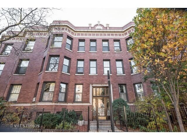 Property Photo: 1207 W Morse Avenue 3 IL 60626