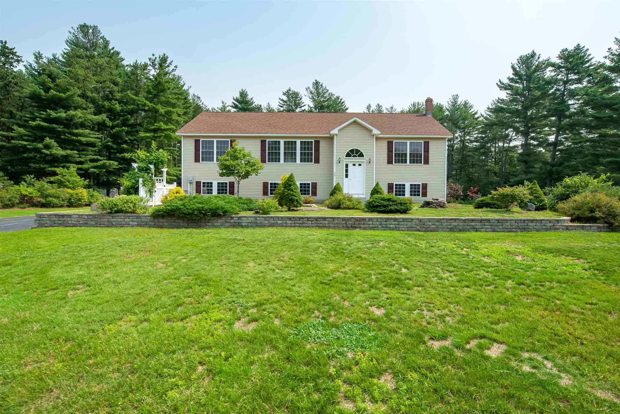 Property Photo:  428 Hubbard Road  ME 03901 