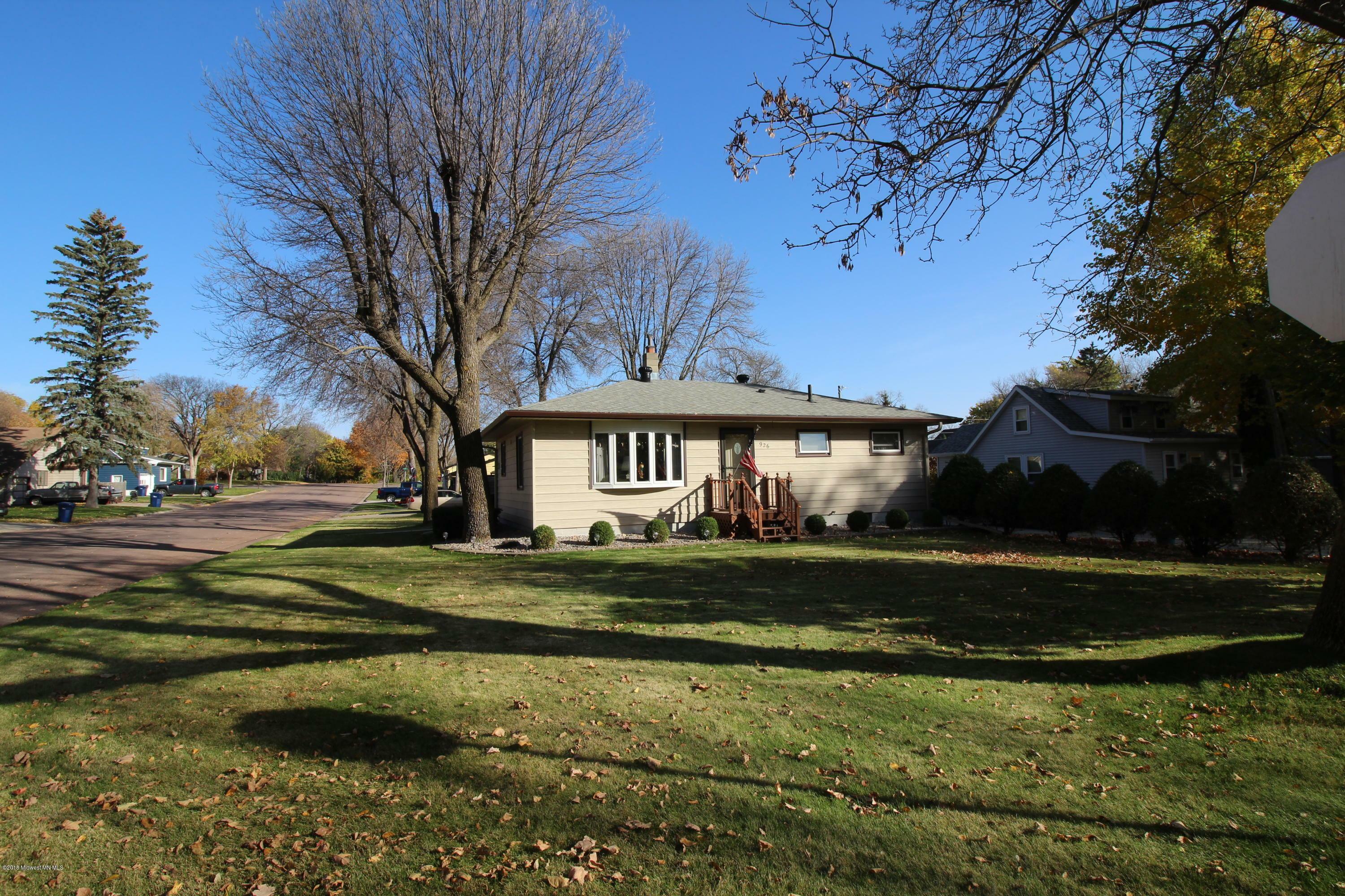 Property Photo: 926 N Aurdal Avenue MN 56537