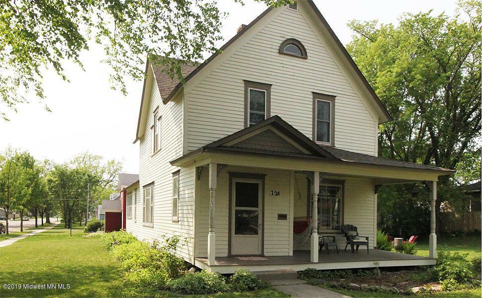 Property Photo:  724 S Court Street  MN 56537 