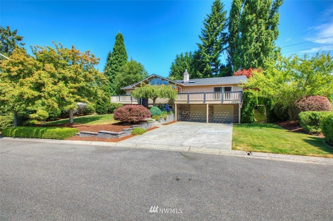 Property Photo:  14314 SE 243rd St  WA 98042 