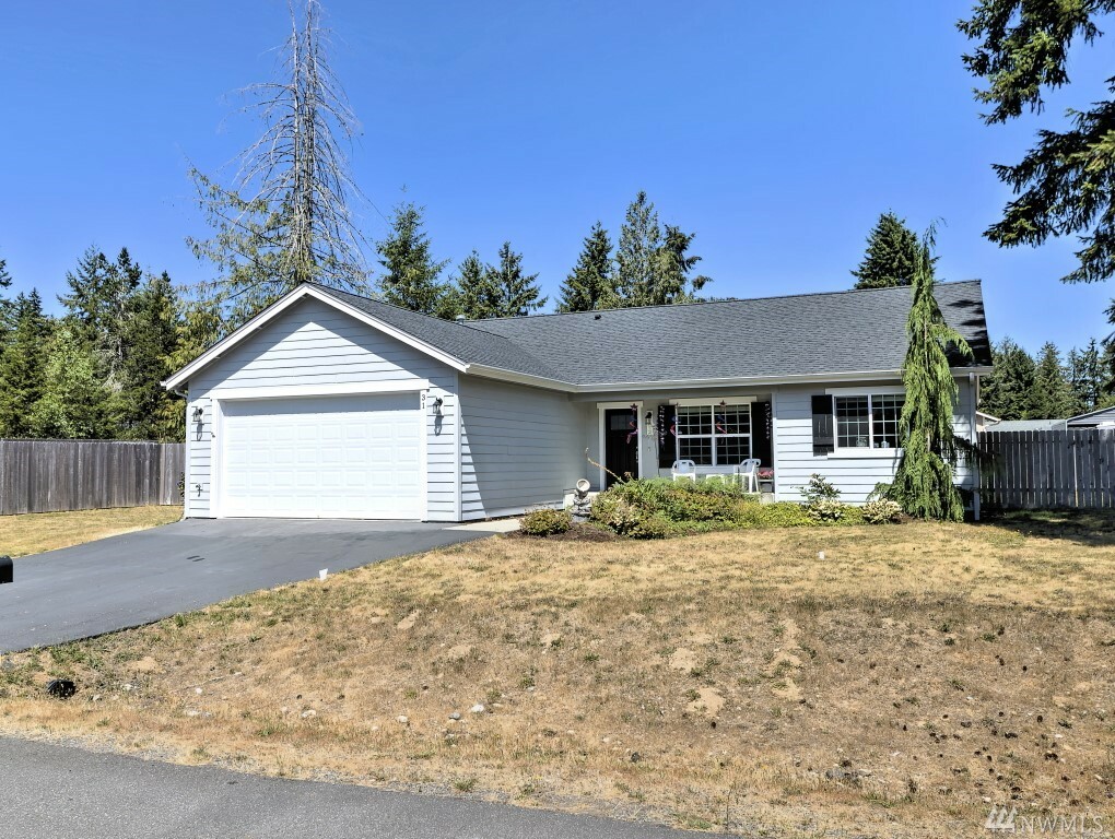 Property Photo:  31 E Cardinal Ct  WA 98524 