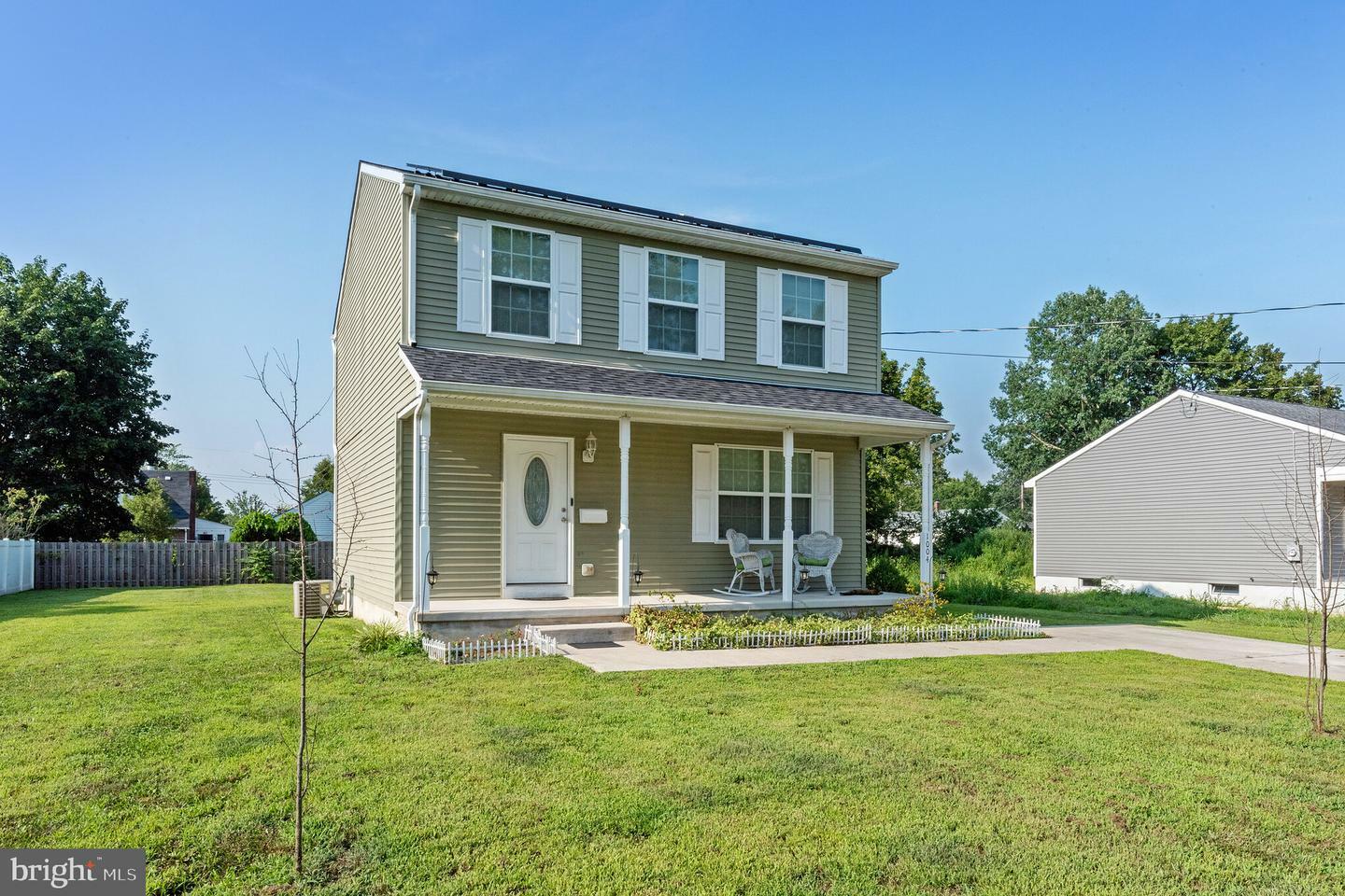 Property Photo: 1004 Cambridge Place NJ 08360