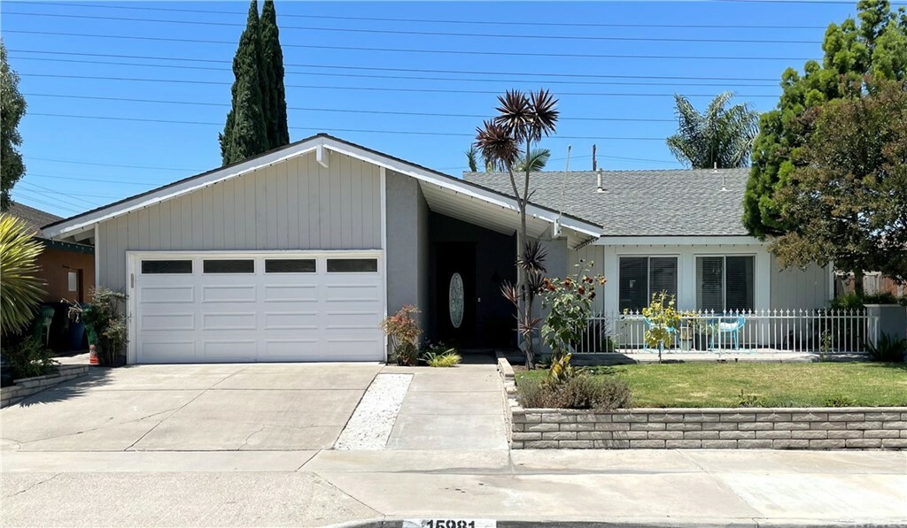 Property Photo:  15981 Maybrook Street  CA 92683 