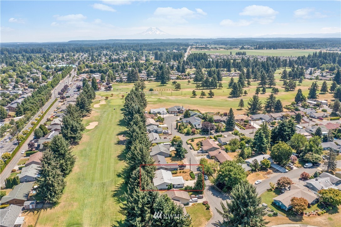 Property Photo: 4932 Oakmont Place SE WA 98513