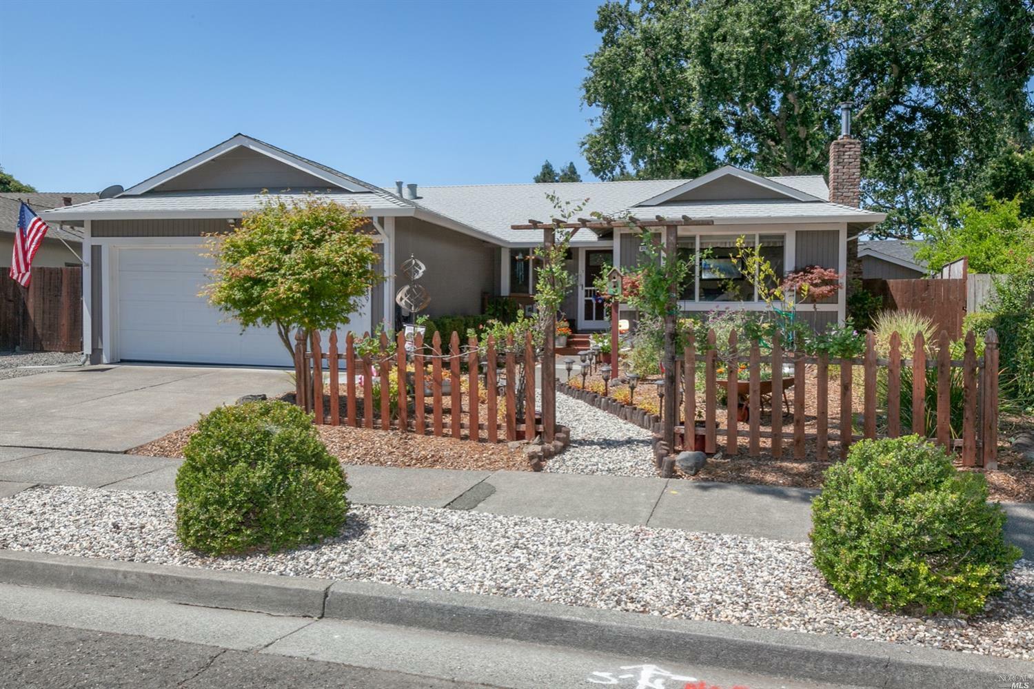 Property Photo:  2139 Alejandro Drive  CA 95405 