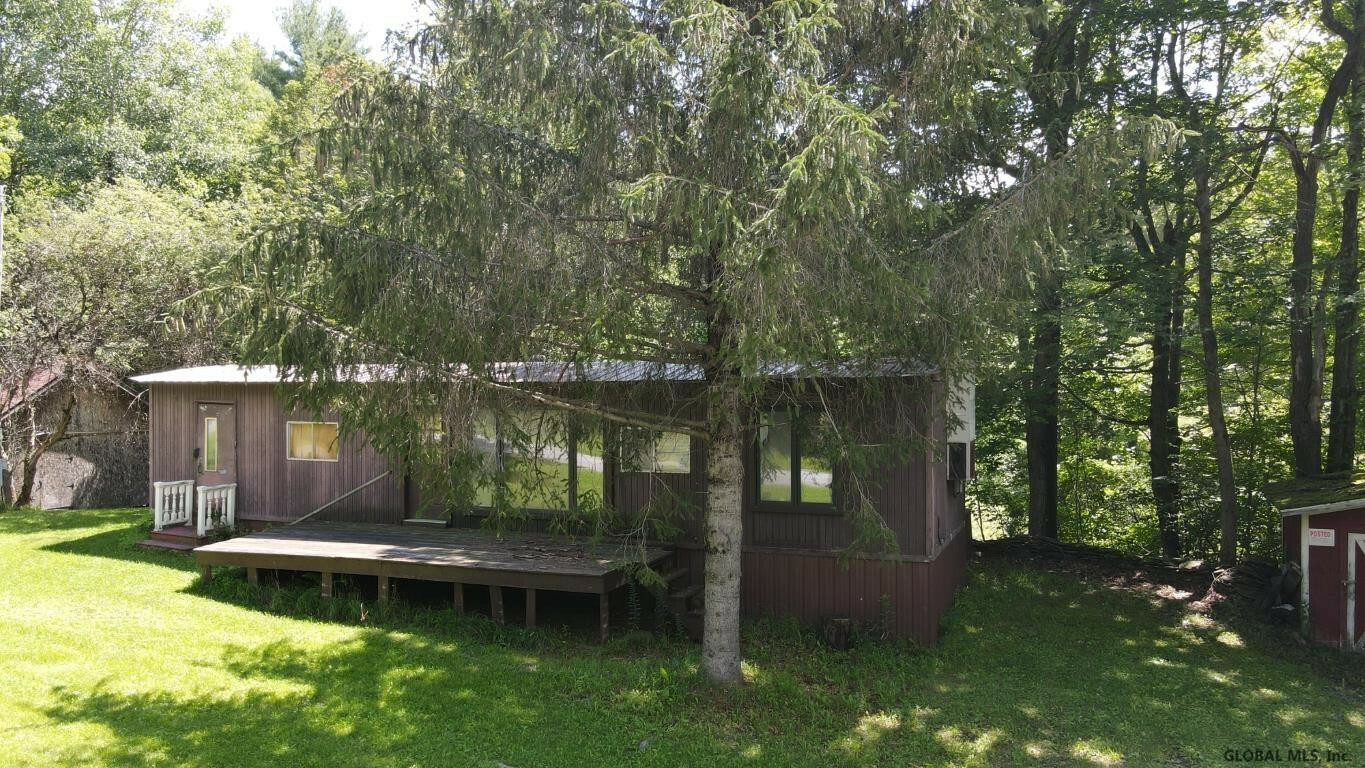 Property Photo:  460 Brooky Hollow Road  NY 12122 