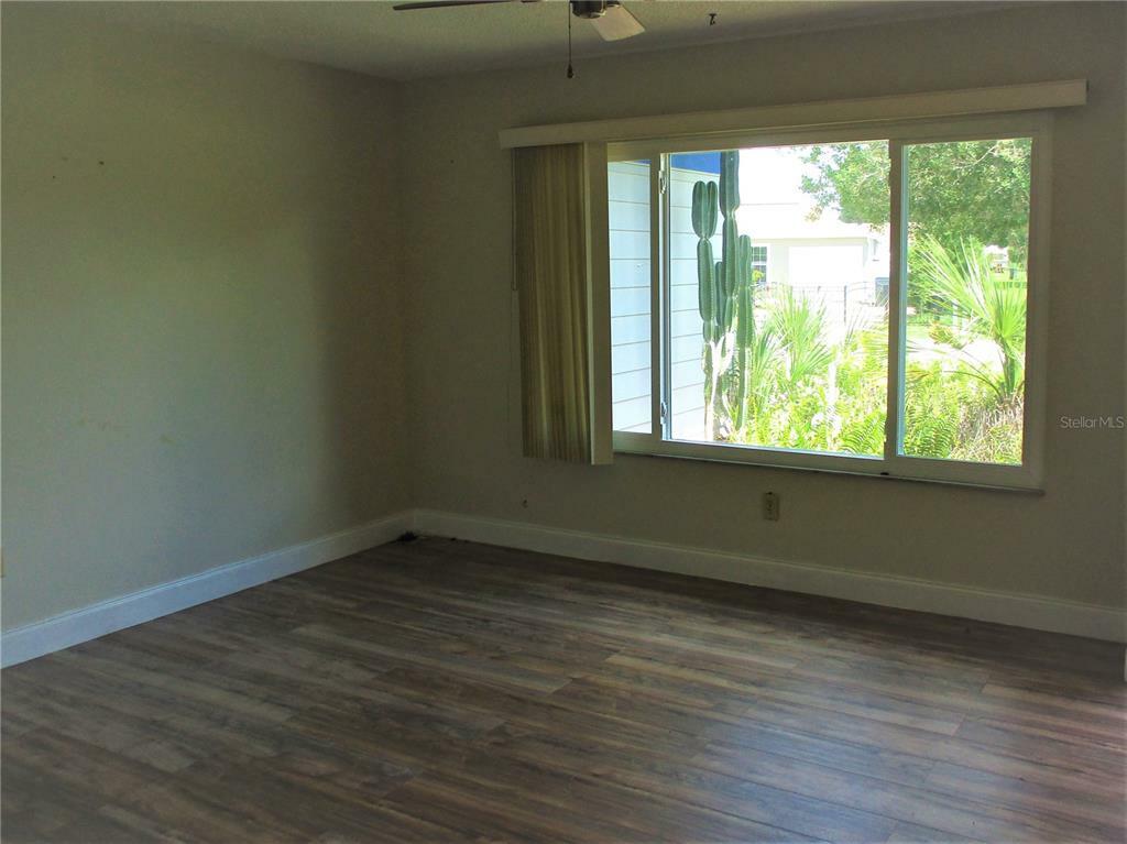 Property Photo:  8091 Lombra Avenue  FL 34287 