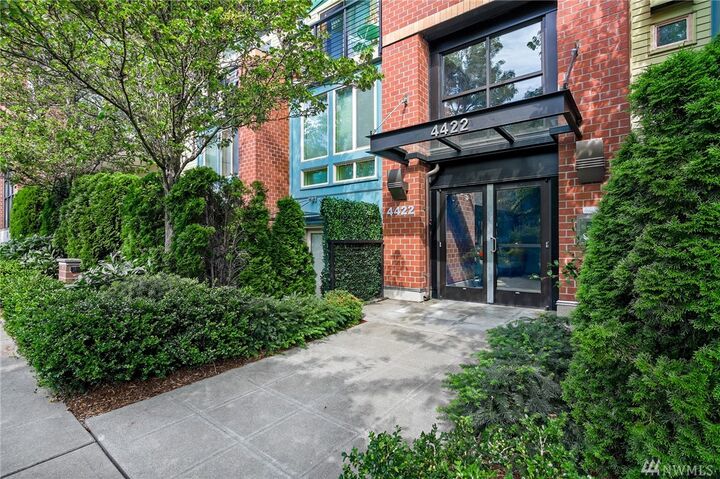 4422 Bagley Ave N 203  Seattle WA 98103 photo