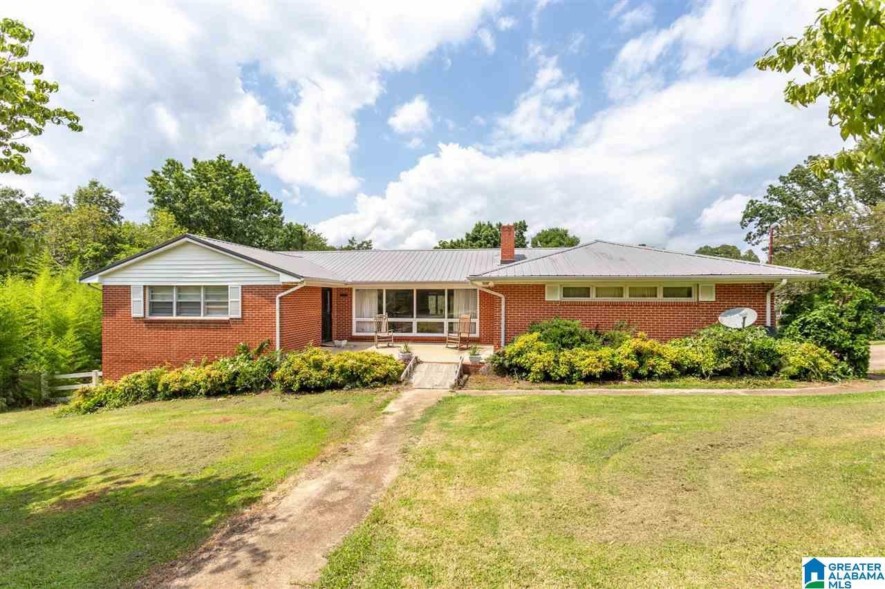 Property Photo:  202 11th Street  AL 36265 