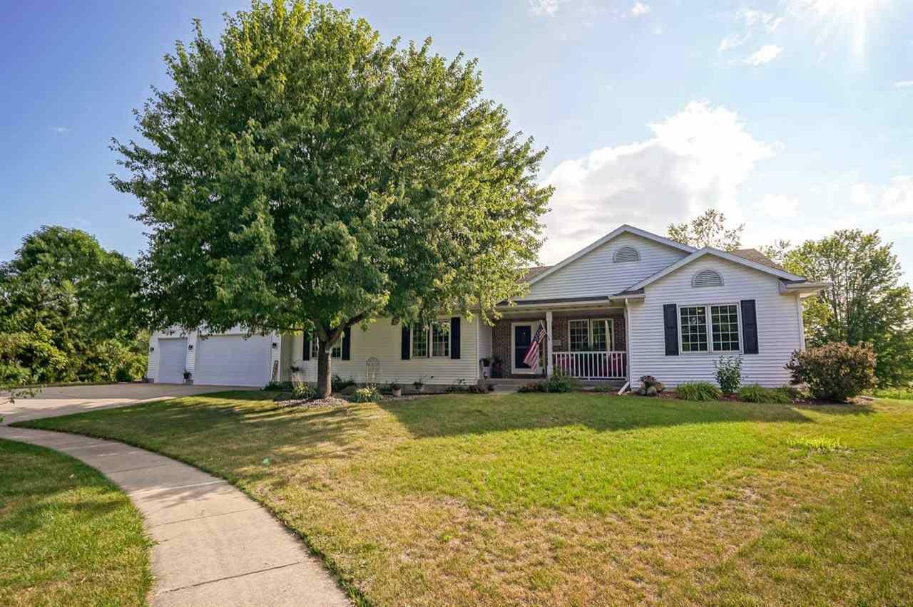 Property Photo:  507 Valley Dr  WI 53532 