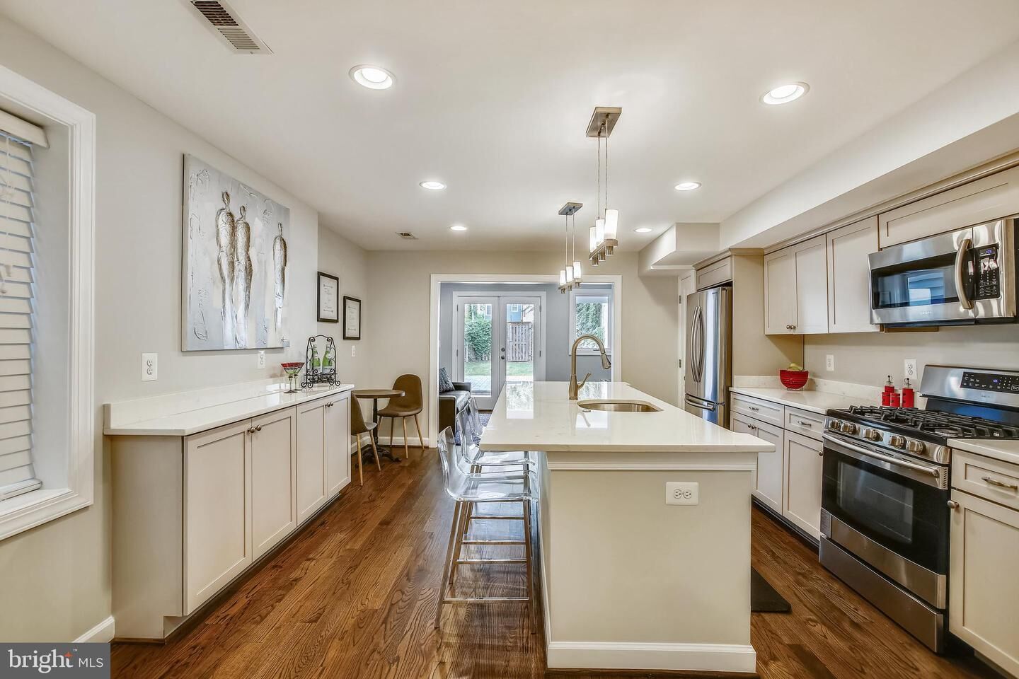 Property Photo:  320 N Henry Street  VA 22314 