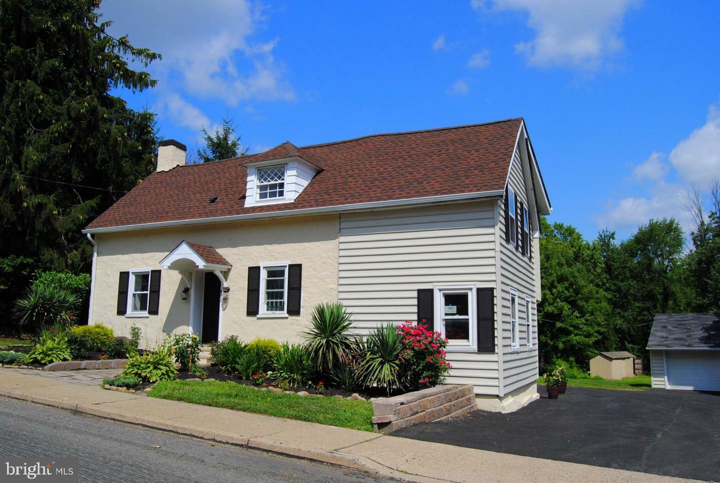 Property Photo:  632 Fitzwatertown Road  PA 19090 