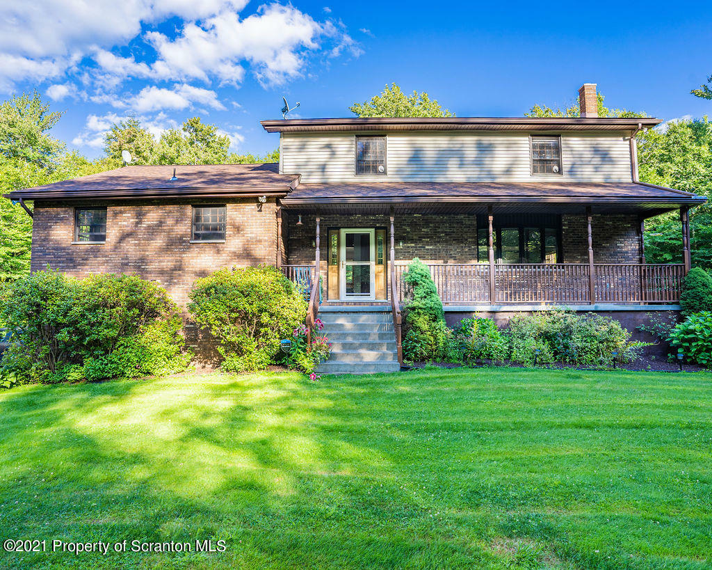 Property Photo:  44 Fernwood Drive  PA 18444 