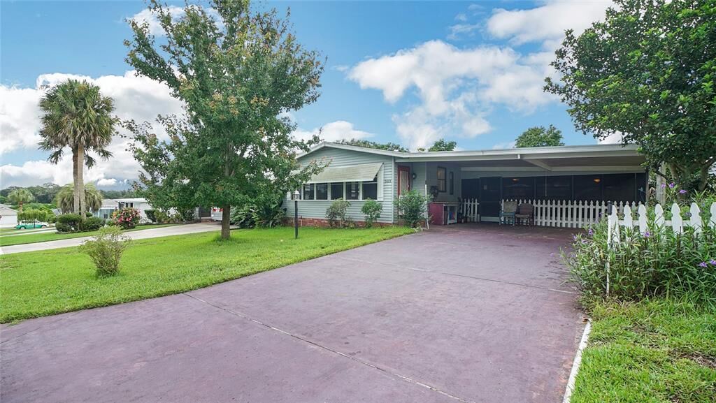Property Photo: 1410 Bonaventure Lane FL 32159