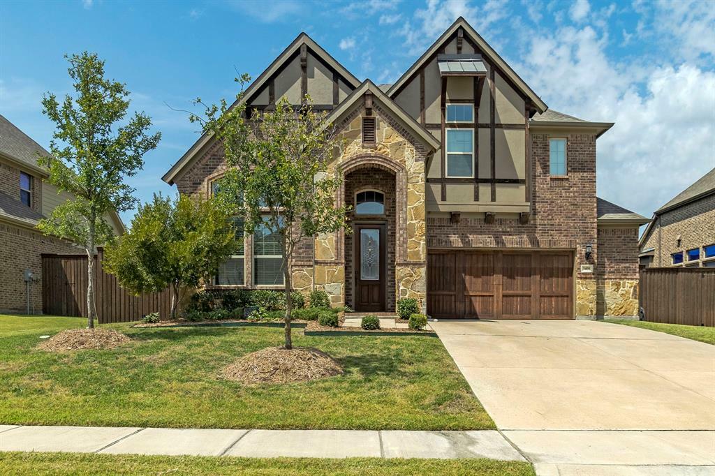 Property Photo: 3401 Willow Brook Drive TX 76063