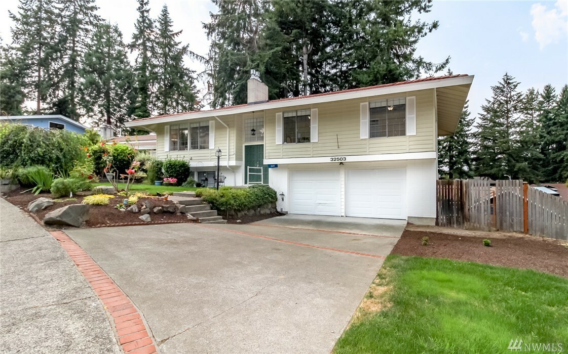 Property Photo:  32503 35th Ave SW  WA 98023 