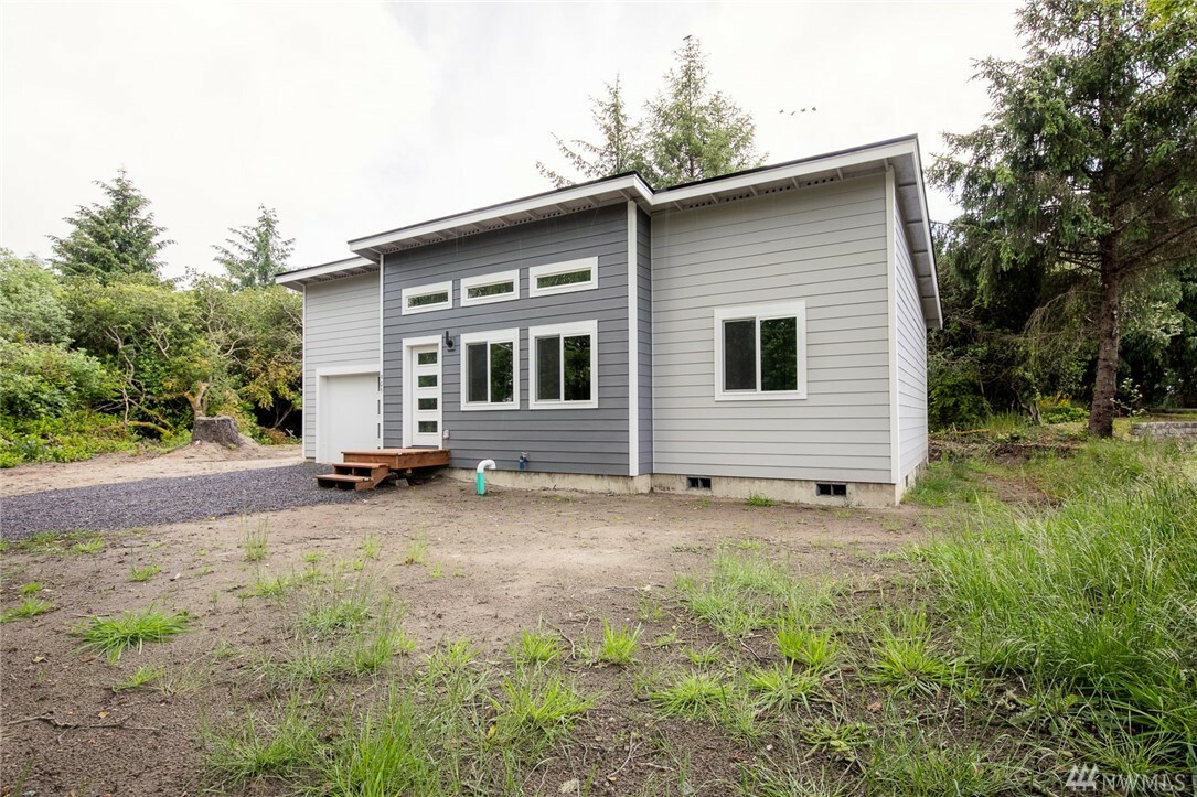 Property Photo:  209 Point Brown Ave SW  WA 98569 